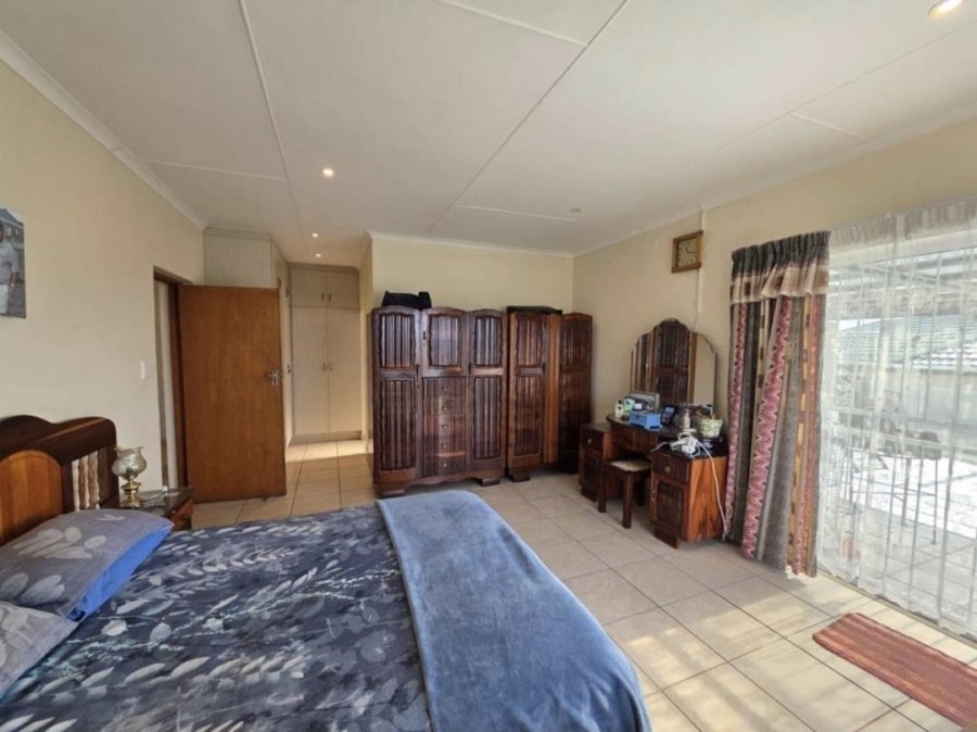 3 Bedroom Property for Sale in Stilbaai Western Cape
